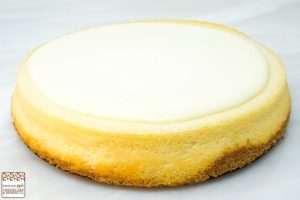 Classic Vanilla Cheesecake - 8 inch